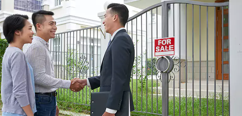 Why Choose Us to Sell Your House in Hialeah, FL?